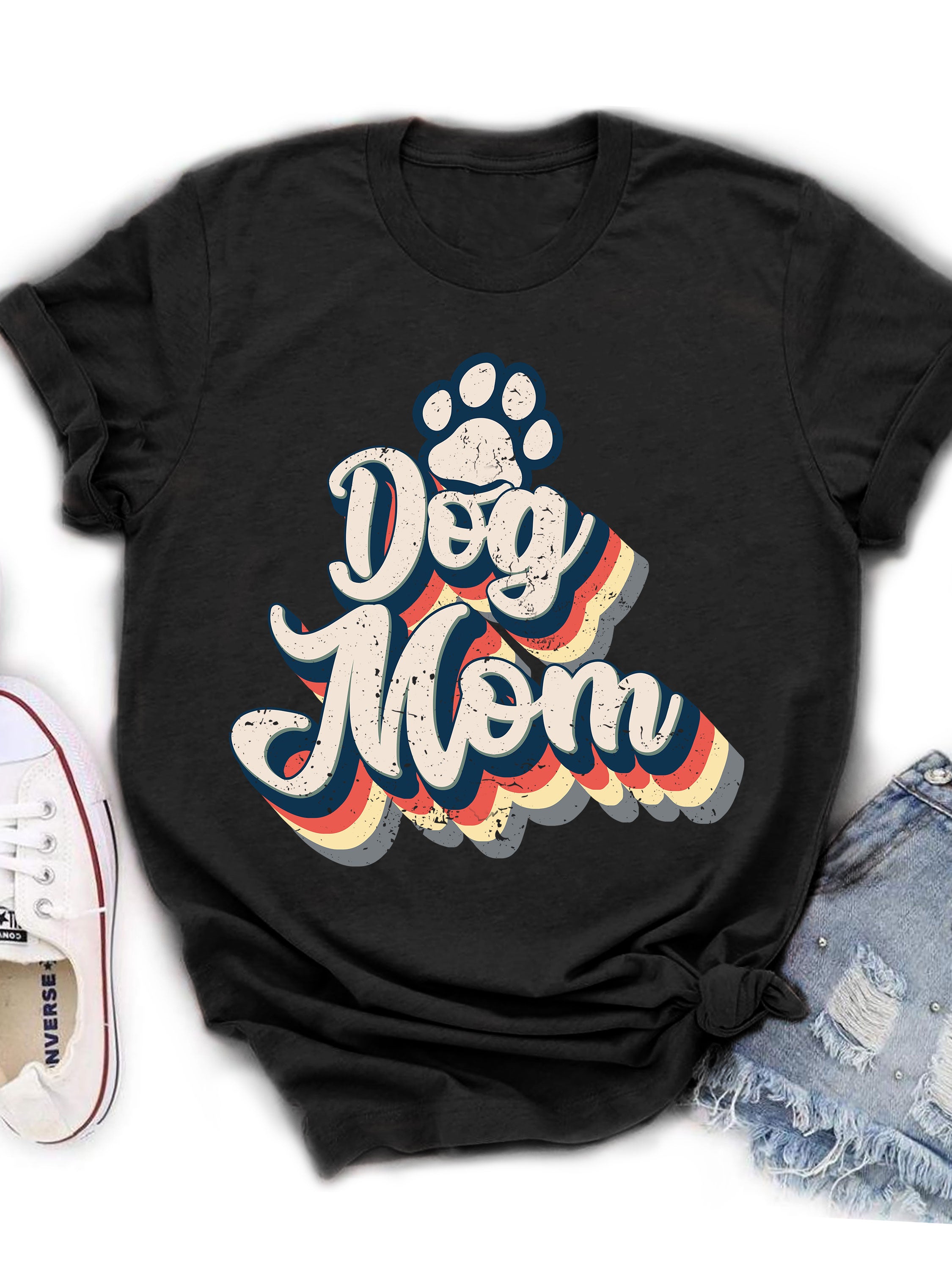 Stylish Unisex Dog Mom T-shirt - Ideal Gift for Pet Lovers